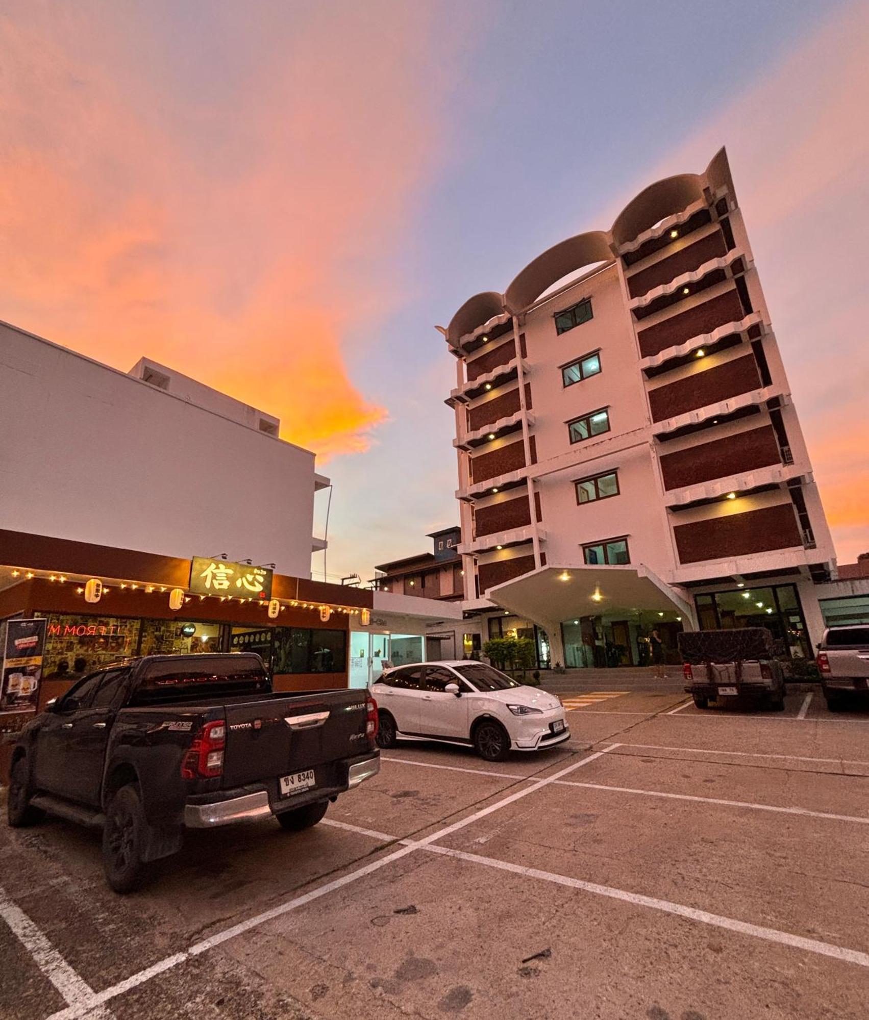 Bordin Hotel Ubon Ratchathani Exterior photo